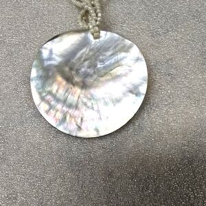 LARGE SHELL NECKALCE
